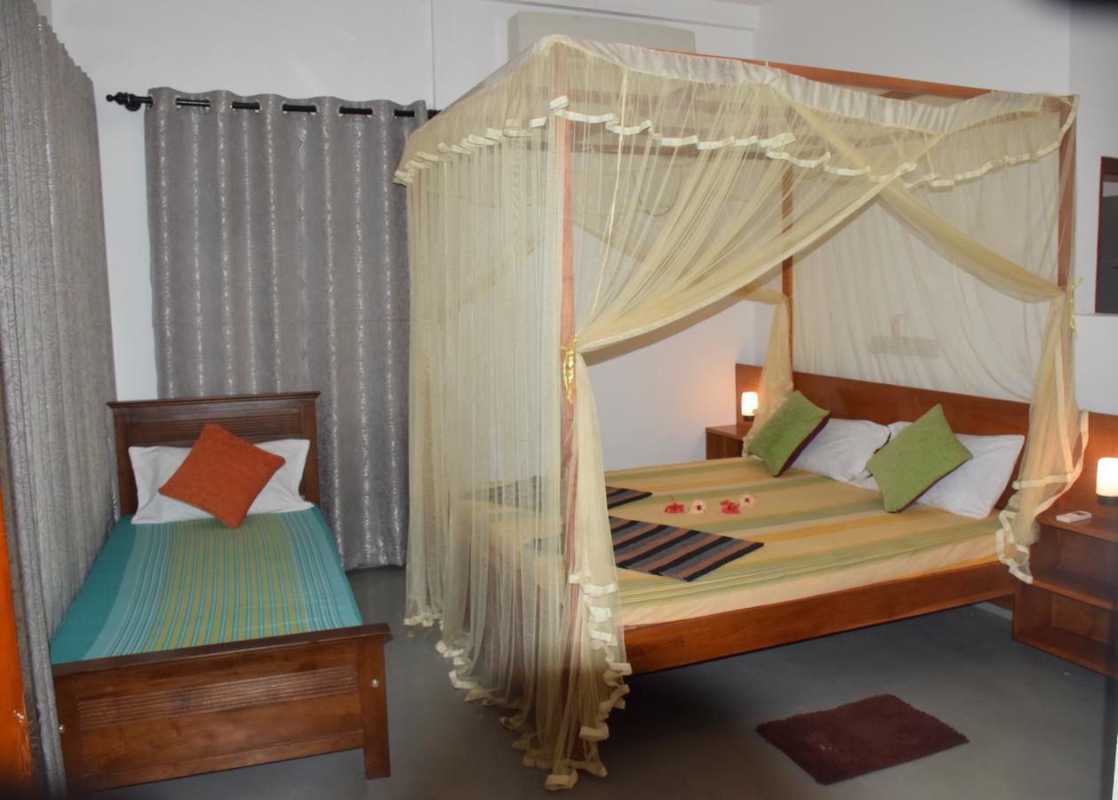 Mira Whales Resort Mirissa Exterior photo